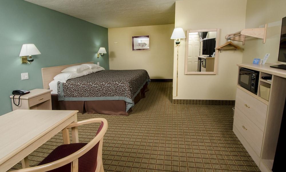 Days Inn By Wyndham Portland Central Exterior foto