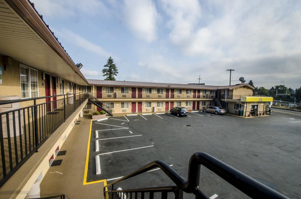 Days Inn By Wyndham Portland Central Exterior foto